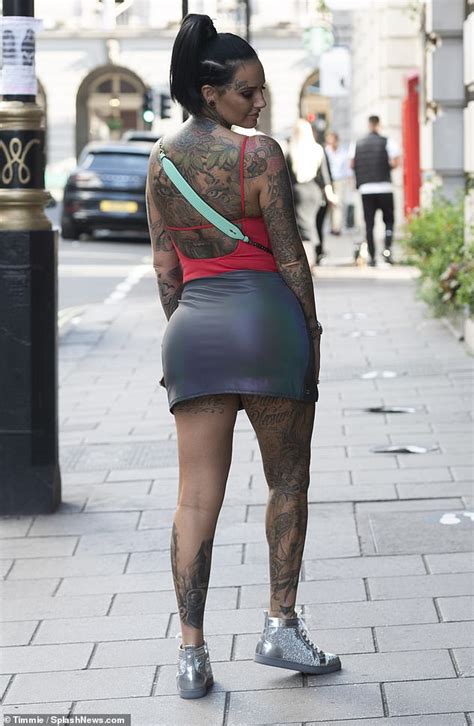 Jemma Lucy Puts On A Busty Display In Scarlet Vest For Lunch With Pals Daily Mail Online