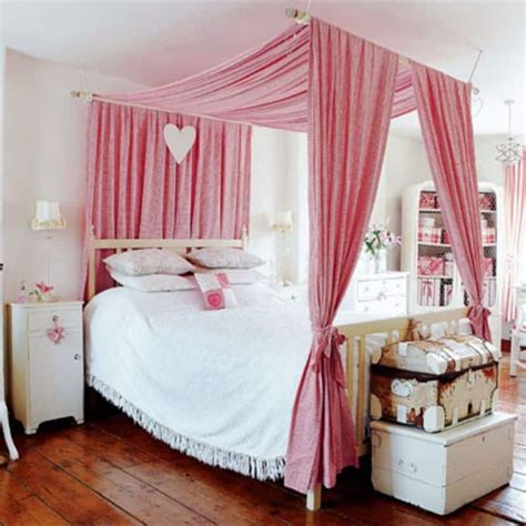 You find that it's simple to install in minutes. 25 Dreamy Bedrooms with Canopy Beds You'll Love