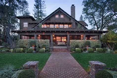 Things You Need To Know About A Craftsman Style House Architectures Ideas