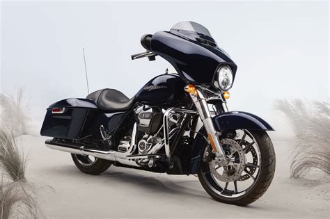 The sky is falling, or so it has seemed over the past ktm, bmw and, of course honda with the new africa twin, have proven the rumors are true that dual sport/adventure riding is the fastest growing. Is the 2020 Harley-Davidson Street Glide the Best Cruiser ...