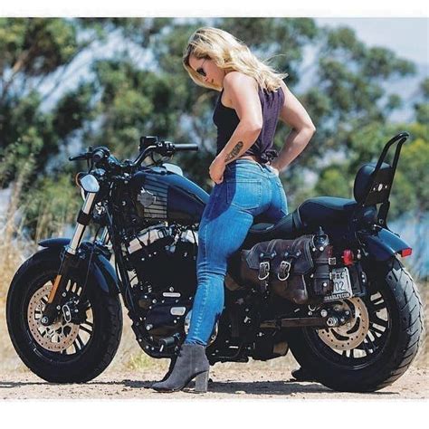 Pin By Chad Newton On Moto Girls Motorcycle Babes Motorcycle Girl