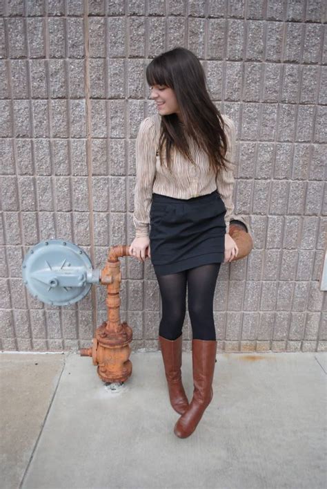 What Color Boots To Wear With Brown Leggings With