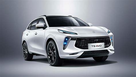 Dongfeng T EVO y T L ya están en Chile Cidef