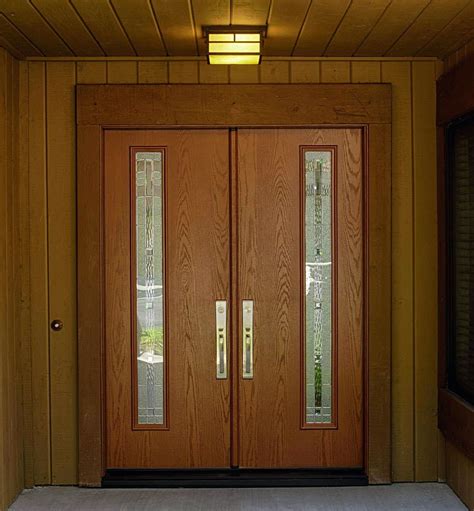 Pintu utama pada rumah yang berfungsi bagi kita untuk keluar masuk rumah juga memiliki fungsi lain salah satunya model pintu utama minimalis klasik. 20 Model Pintu Rumah Sederhana