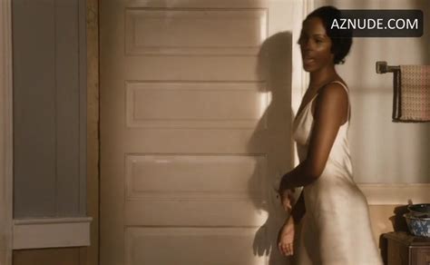 Queen Latifah Tika Sumpter Lesbian Breasts Scene In Bessie Aznude