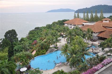 Do not miss this golden opportunity to visit this unspoilt nature hideaway. The Beach - Picture of Swiss-Garden Beach Resort Damai ...