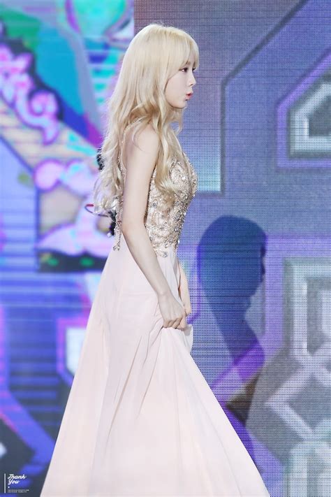 10 Times Girls Generation S Taeyeon Was A Fairytale Beauty In The Most Gorgeous Gowns Koreaboo
