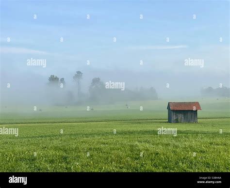 Old Farm Shed Hi Res Stock Photography And Images Alamy