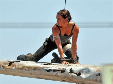 Want To Look Like Lara Croft Get Tomb Raider Fit With Strength