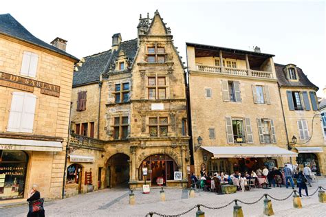 The Old Historic French Town Of Sarlat - Hand Luggage Only - Travel ...