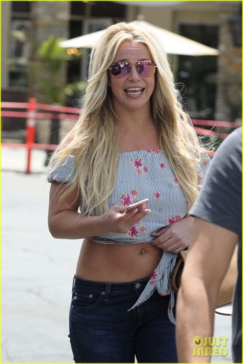 Britney Spears Bares Her Toned Midriff During Afternoon Outing Photo Britney Spears
