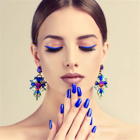 Wallpaper Women Model Face Makeup Painted Nails Simple Background 3000x3000