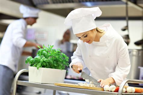 Comment Devenir Chef Cuisinier Formation Diplôme Qualités