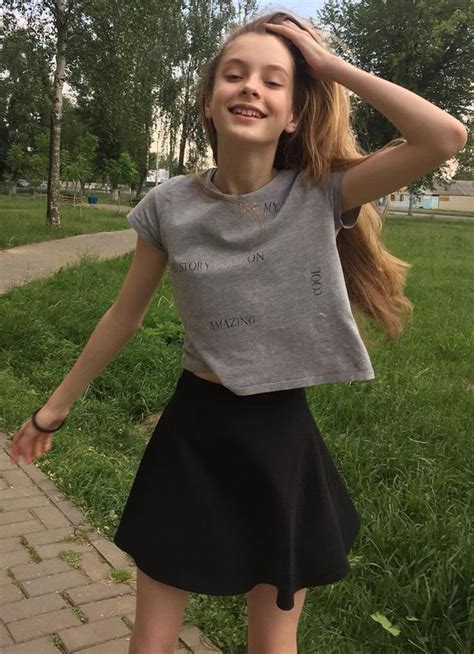 Pin By Pety52 On Polina Karpenko Girls Short Dresses Girls Fashion