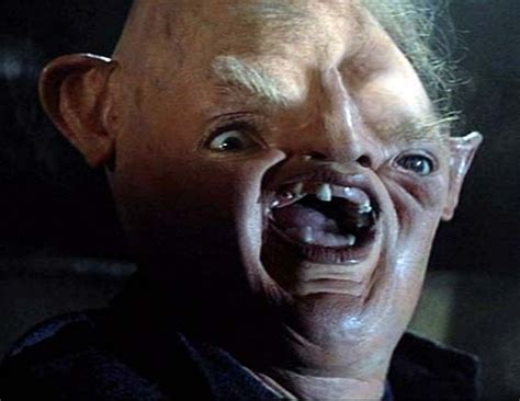 With sloth's help, the goonies and fratellis barely escape. John Matuszak, o Sloth de Os Goonies - BOL Fotos - BOL Fotos