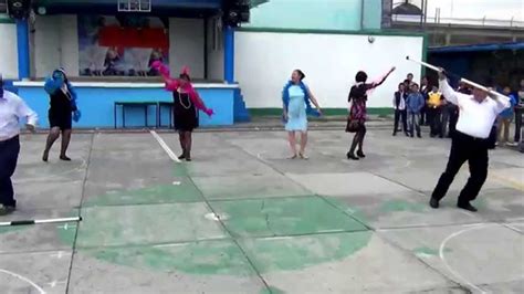 Dia Del Niño 2015 Baile De Los Profesores Youtube
