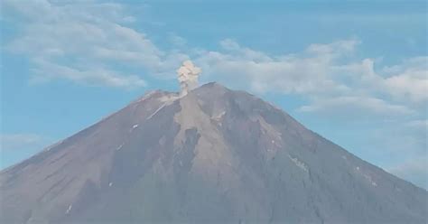 Gunung Berapi Semeru Di Jawa Timur Meletus Buletin Tv Malaysia