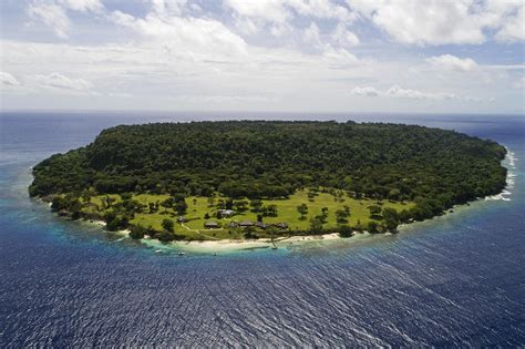 Eight Private Islands for Sale Perfect for Long-Term Getaways - Bloomberg