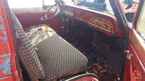 Tennessee Salvage Yard 45 Barn Finds