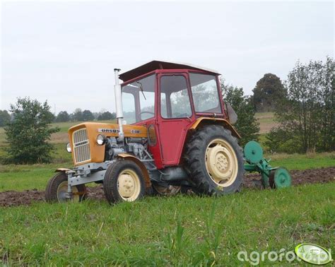 Obraz Traktor Ursus C 330 107360 Galeria Rolnicza Agrofoto