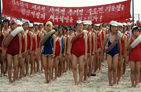 Девушки северной кореи в купальниках 95 фото