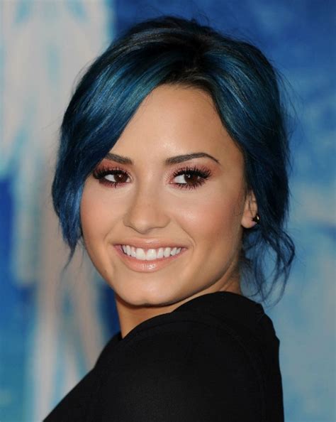 No matter she is wearing a straight haircut or a wavy hairstyle, no matter she parts her hair from the side or the. Top 32 Demi Lovato's Hairstyles & Haircut Ideas For You To Try