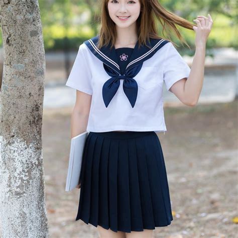 terlihat stylish intip 10 potret seragam sekolah siswi di jepang