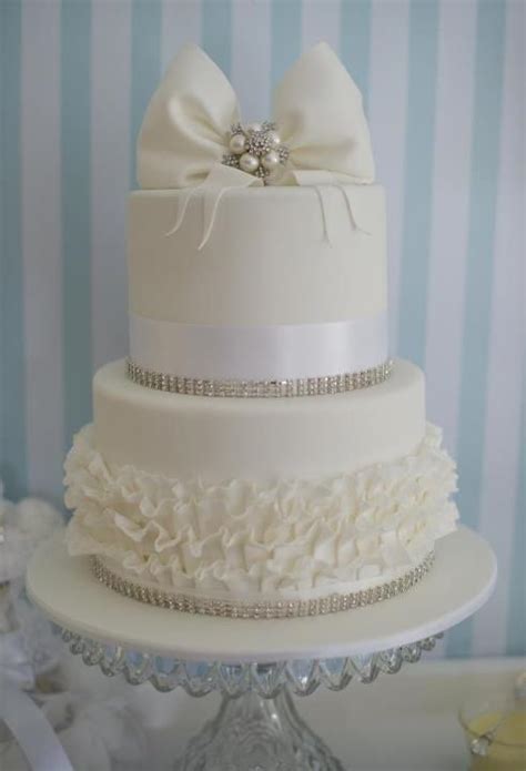 Happy birthday to these meaning women in your life! Elegant cakes for woman's birthday | Birthday cake for ...