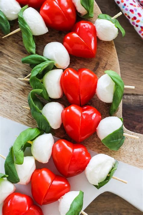Make These Adorable And Delicious Heart Shaped Valentines Caprese