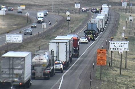 Crash Gusty Winds Force Closures On I 80 In Southeast Wyoming