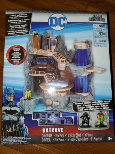 Nano Metalfigs Dc Nano Scene Batcave Batman And Robin 2 Figures Included