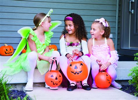 9 Easy Ways To Make Halloween Safer For Your Kids