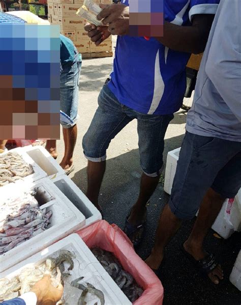 Pasar borong selayang kini milik warga tempatan? Warga asing berniaga secara haram sekitar Pasar Selayang ...