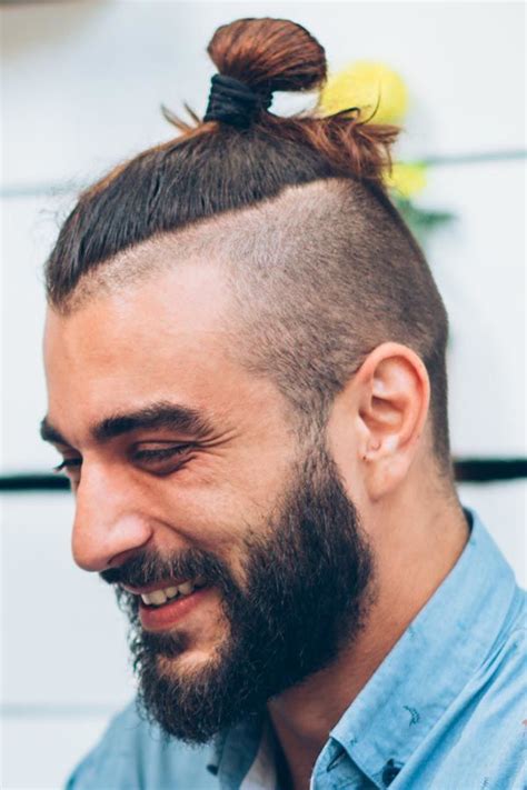 Man Bun Fade 35 Best Man Bun Hairstyles 2021 Guide Man Bun Mid