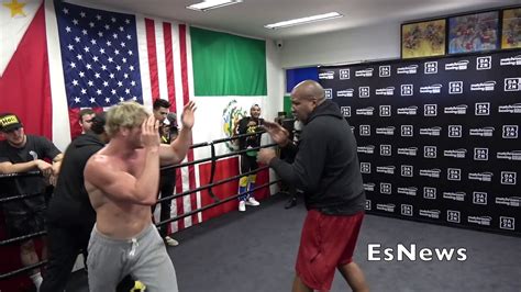 Logan Paul Showing Boxing Skills Esnews Youtube