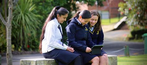 Home Auckland Girls Grammar School