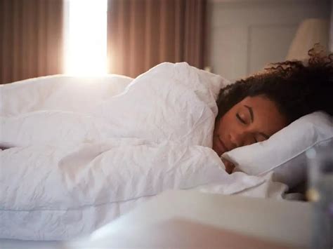 6 Insomniac Approved Tricks To Help You Fall Asleep Society19