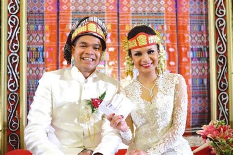 3 Alasan Mengapa Pernikahan Adat Batak Dikenal Mahal Passion Jewelry