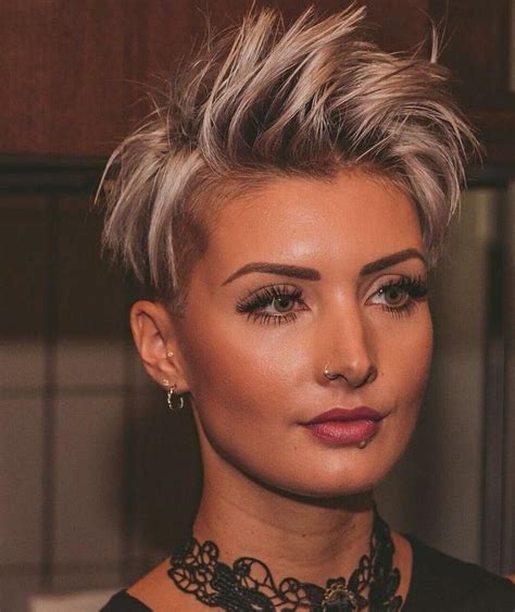 Long bob hairstyles 2021 are looks very cool in all the events and everyday life. 2021 Fall Short Haircut Trends - 25+ » Trendiem