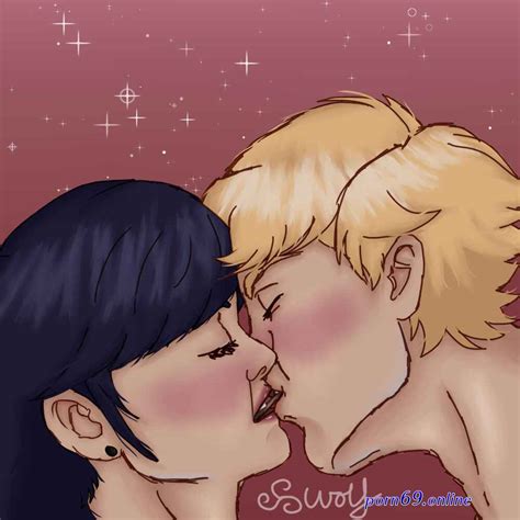 Marinette And Adrien Agreste Marinette Kissing In The Bed Naked From