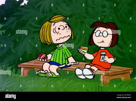 Peppermint Patty And Marcie Film It S The Easter Beagle Charlie Brown Tv Film Characters