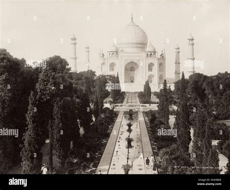 Taj Mahal Vintage Hi Res Stock Photography And Images Alamy