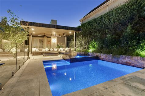 Toorak 2 Falcon Pools