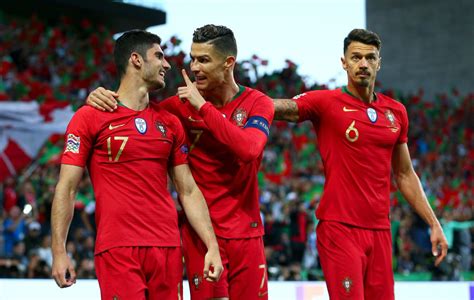الفوز على كرواتيا لا يُعني التأهل. البرتغال تلدغ هولندا وتواصل الهيمنة على أوروبا - توووفه ...