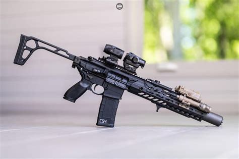 Should You Use A Vertical Grip On Your AR 15 RailScales LLC