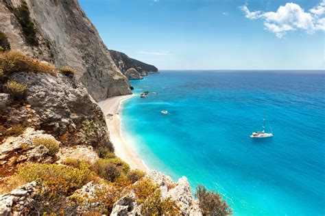 Photo Of In A Greek Island Wants To Pay You A Month To Move