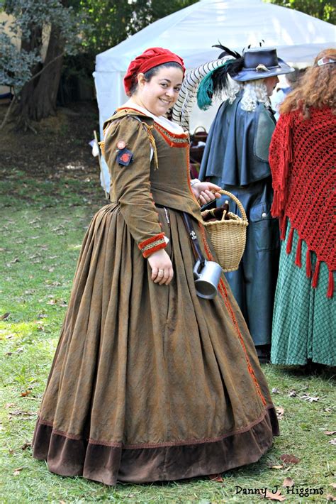 Pretty Lady In Costume At The Olde English Faire Img7400 Flickr