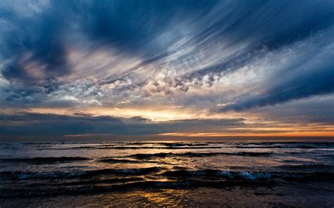 Download Wallpaper 2560x1600 Sky Sunset Clouds Horizon Wave