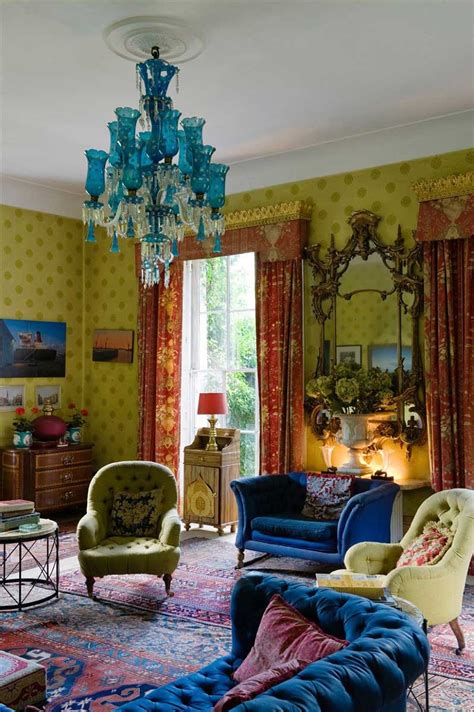 Eclectic Country House Drawing Room Interior Design Inspiration