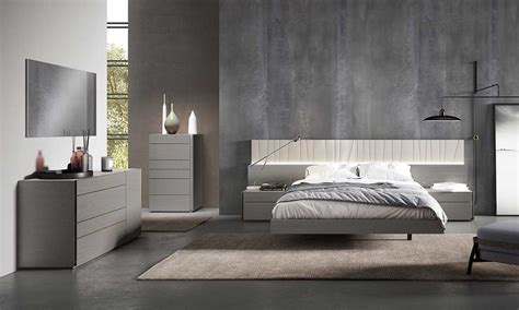 grey bed  light grey lacquer nj paola contemporary bedroom